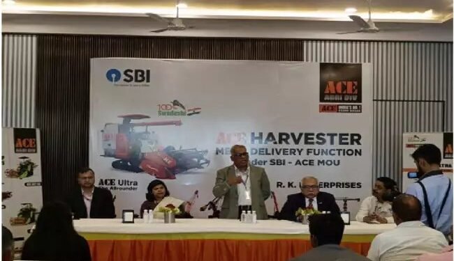 ऐस ने अपने ग्राहकों के लिए हार्वेस्टर मेगा डिलीवरी कार्यक्रम का आयोजन किया