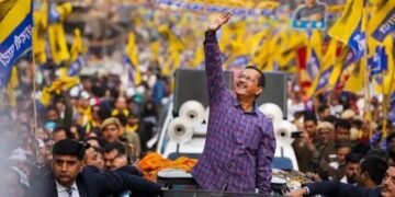 ‘CONGRESS में है ओवर कॉन्फिडेंट’….,दिल्ली में अकेले चुनाव लड़ेगी केजरीवाल की AAP
