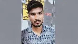 तीन दिन में दूसरी बार सिपाही भर्ती परीक्षा दे रहा मुन्नाभाई दबोचा गया