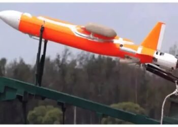 हाई स्पीड एक्सपेंडेबल एरियल टारगेट ‘अभ्यास’ नेसफलतापूर्वक विकासात्मक परीक्षण पूरे किए