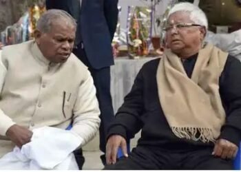 लालू और जीतनराम मांझी भिड़े, सोशल मीडिया पर जाति और डिग्री को लेकर बवाल