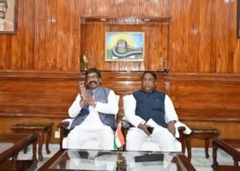 SC पहुंचा CM सोरेन की गिरफ्तारी का मामला, सिब्बल ने कहा चुनाव से पहले सभी…’