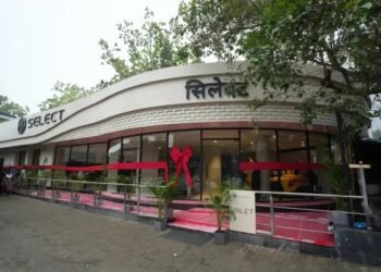 मुंबई में जेएसडब्ल्यू एमजी मोटर इंडिया के पहले एक्सपीरियंस सेंटर का उद्घाटन