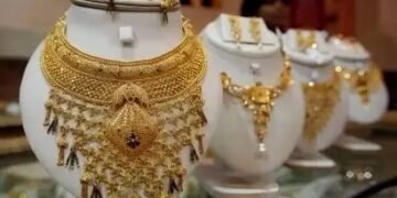 बजट का हुआ ऐलान और धड़ाम से नीचे गिरा सोना का रेट, जानें लेटेस्ट रेट