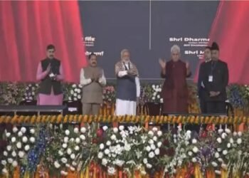 प्रधानमंत्री नरेन्द्र  मोदी ने अखिल भारतीय आयुर्विज्ञान संस्थान जम्मू का उद्घाटन किया