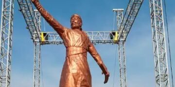 महाराष्ट्र : शिवाजी महाराज की प्रतिमा गिरने के मामले में पुलिस ने की पहली गिरफ्तारी