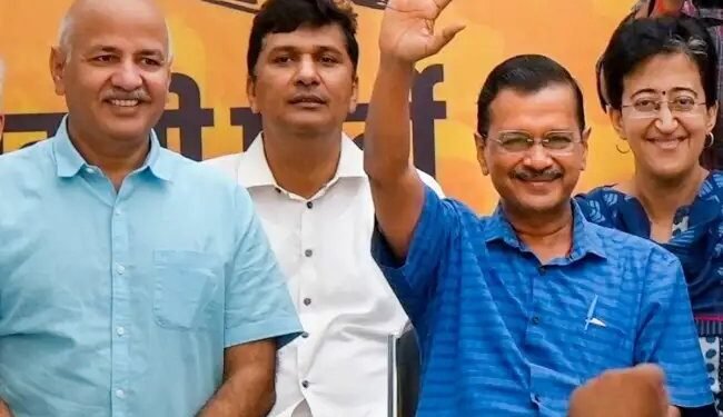 मनीष सिसोदिया संभालेंगे पंजाब, सौरभ भारद्वाज को दिल्ली की जिम्मेदारी, AAP की बैठक में अहम फैसले