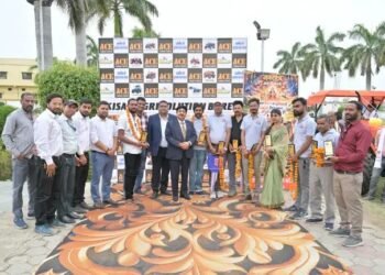 किसान एग्री सॉल्यूशन, बरेली में मेगा किसान गोष्ठी: 94 किसानों की भागीदारी, ट्रैक्टरों की स्पॉट डिलीवरी से बढ़ा उत्साह