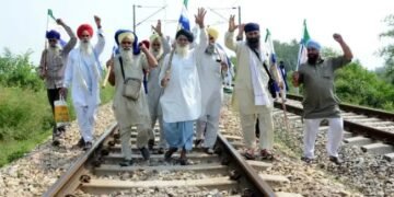 बातचीत की उम्मीद में थमा ‘रेल रोको’: 3 दिन का ब्रेक, क्या गेहूं खरीद संकट सुलझेगा?