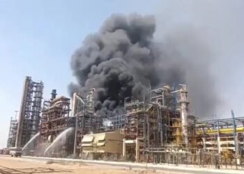 उद्घाटन से ठीक पहले पचपदरा रिफाइनरी में भीषण आग, CDU यूनिट में उठे धुएं के गुबार से मचा हड़कंप