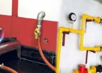गैस संकट के बीच दिल्ली का बड़ा दांव! हर घर तक पाइपलाइन गैस पहुंचाने के लिए 4 लाख नए PNG कनेक्शन का मिशन शुरू