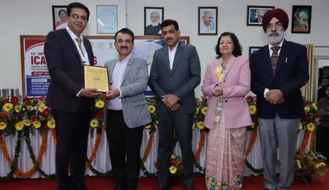 स्मार्ट कृषि और ग्रीनहाउस इंजीनियरिंग में उत्कृष्ट योगदान के लिए मिला अंतरराष्ट्रीय स्तर पर सम्मान