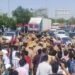 नोएडा में सैलरी बढ़ोतरी को लेकर बवाल, तीसरे दिन उग्र हुआ प्रदर्शन, पुलिस की नाकाबंदी