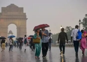 पश्चिमी विक्षोभ का असर: देशभर में बारिश-ओलावृष्टि का अलर्ट, दिल्ली-NCR में तेज हवाएं और ठंडा रहेगा मौसम