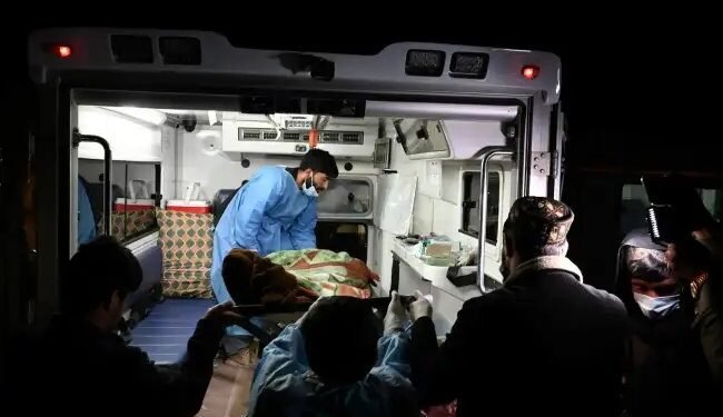 काबुल में तबाही का मंजर: अस्पताल पर हमले में 400 की मौत, अफगानिस्तान ने पाकिस्तान पर साधा निशाना