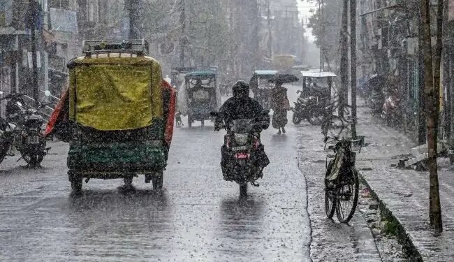 दो पश्चिमी विक्षोभ का डबल अटैक: आंधी, बारिश और ओलावृष्टि से बदलेगा मौसम, कई राज्यों में अलर्ट