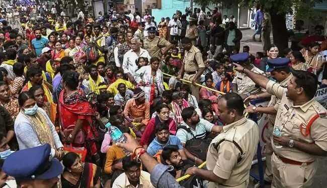 नालंदा में शीतला अष्टमी मेले में भगदड़: 8 की मौत, कई घायल, मंदिर बंद कर कराया गया राहत कार्य