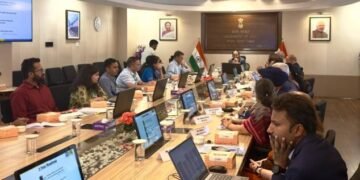 बीमा कवरेज बढ़ाने पर जोर: DFS सचिव ने सार्वजनिक बीमा कंपनियों की रणनीति की समीक्षा की