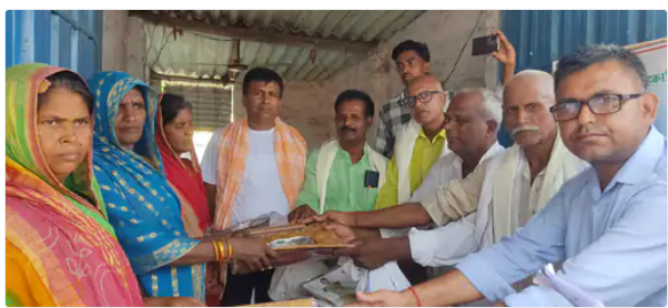 157 पशुपालकों के बीच 1.29 लाख रुपये से अधिक बोनस राशि वितरित, दुग्ध उत्पादन बढ़ाने पर दिया गया जोर