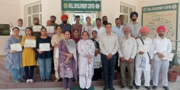 किसानों को स्वरोजगार के गुर सिखाए, फलों से प्राकृतिक सिरका और कम अल्कोहल युक्त कार्बोनेटेड पेय बनाने का प्रशिक्षण दिया गया