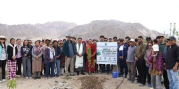 विश्व पर्यावरण दिवस पर नेशनल इंस्टीट्यूट ऑफ़ सोवा-रिग्पा का विशेष अभियान, लेह में वृक्षारोपण और स्वच्छता कार्यक्रम आयोजित