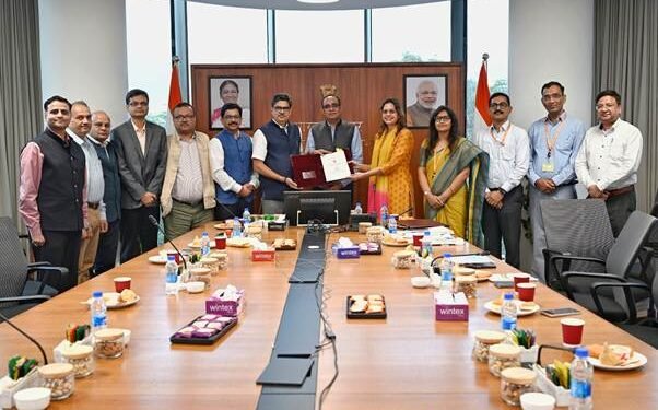 How much will life change if village roads are transformed? NRIDA and IIM Calcutta will conduct a major four-year study.