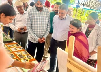 खेती से कारोबार की ओर: PAU के विद्यार्थियों ने ग्रामीण युवाओं को एग्रीबिजनेस और उद्यमिता के लिए किया प्रेरित